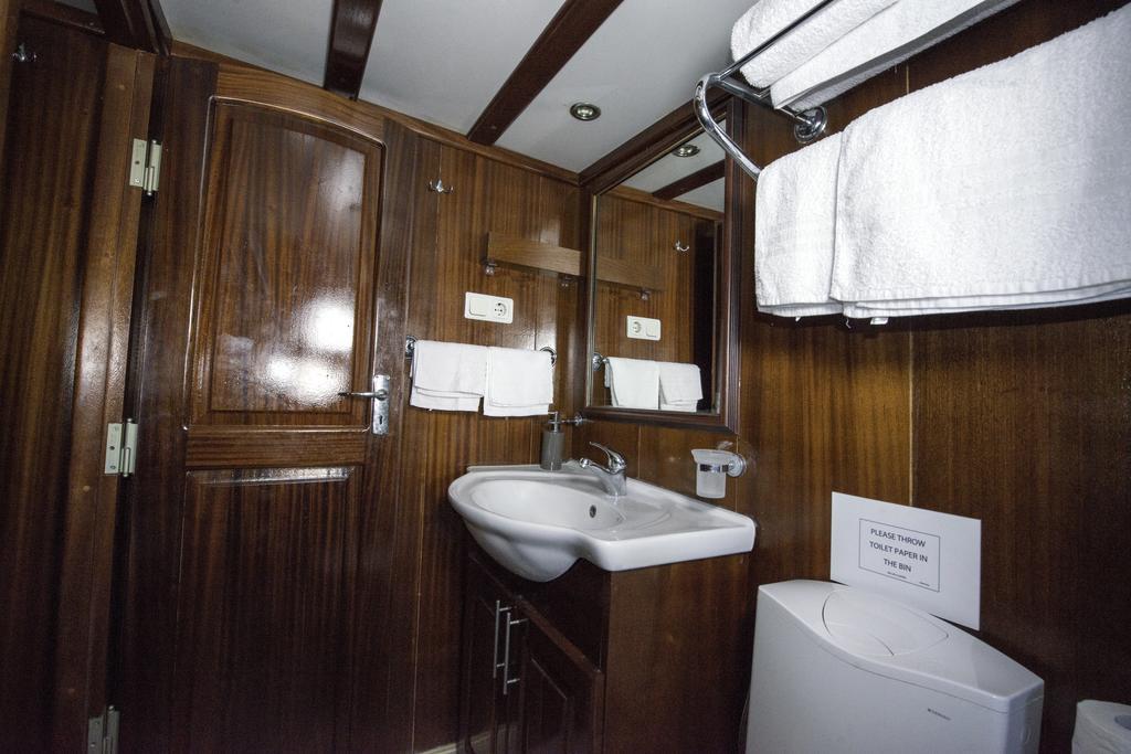 Tersane IV Vincitore 4 Hotel Di Bruno Barbieri パレルモ 部屋 写真
